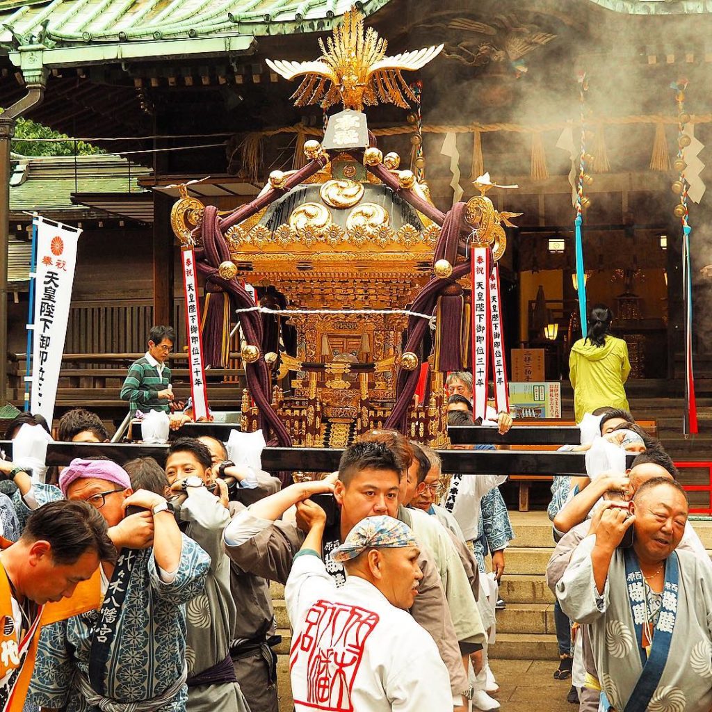 代々木 八幡 例 大祭